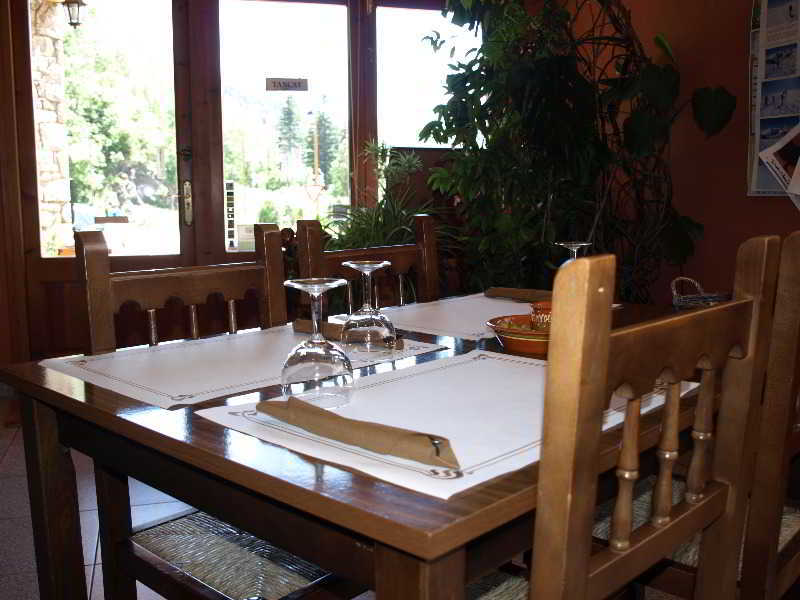 Hotel La Farga Риполь Экстерьер фото
