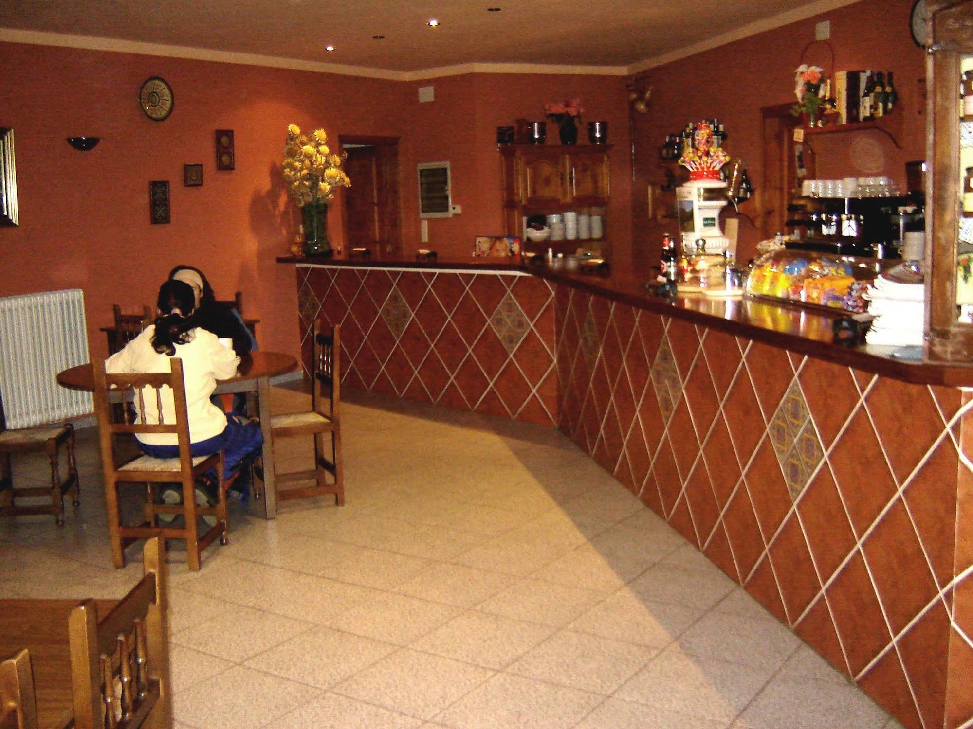 Hotel La Farga Риполь Экстерьер фото